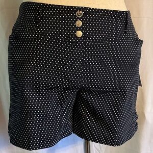 NWT Women’s Size 14 Rekucci Pull On Shorts